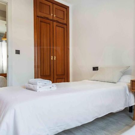 Spacious & Authentic Apartment By Rems Málaga Kültér fotó