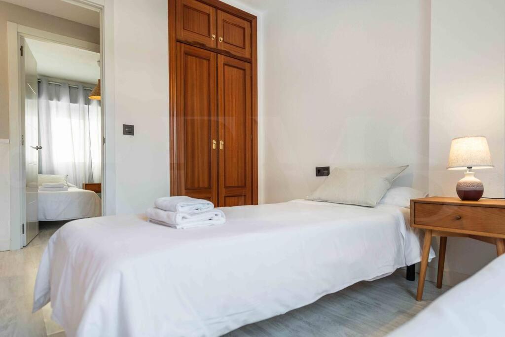 Spacious & Authentic Apartment By Rems Málaga Kültér fotó
