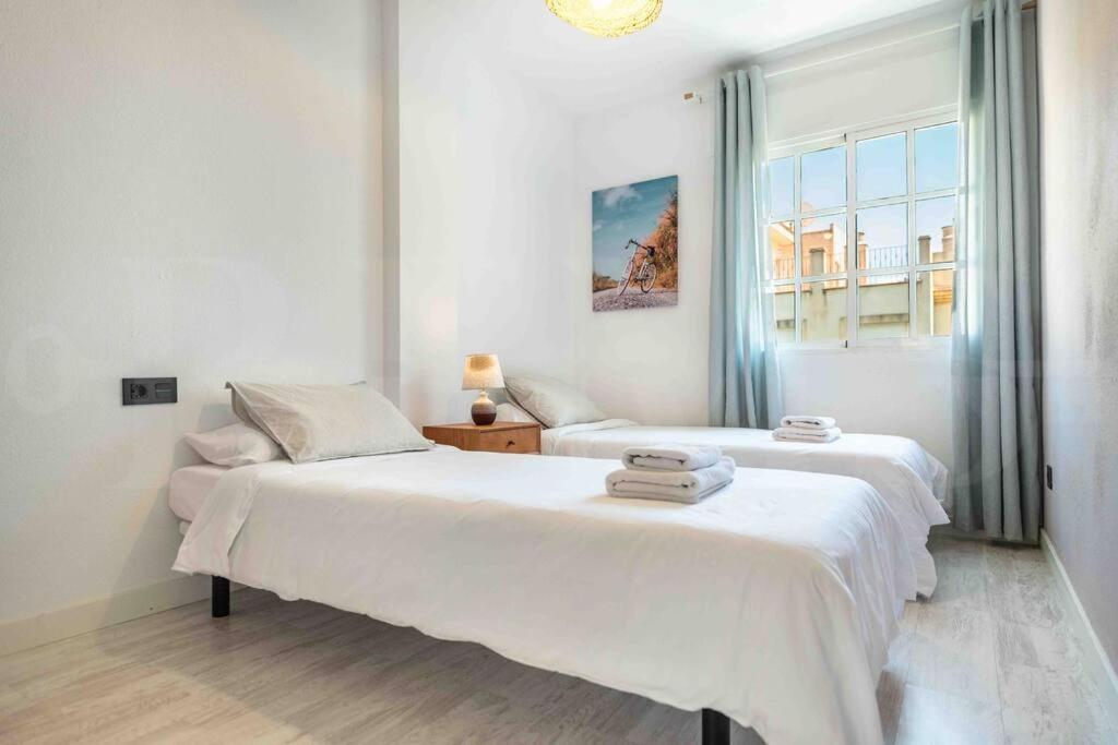 Spacious & Authentic Apartment By Rems Málaga Kültér fotó