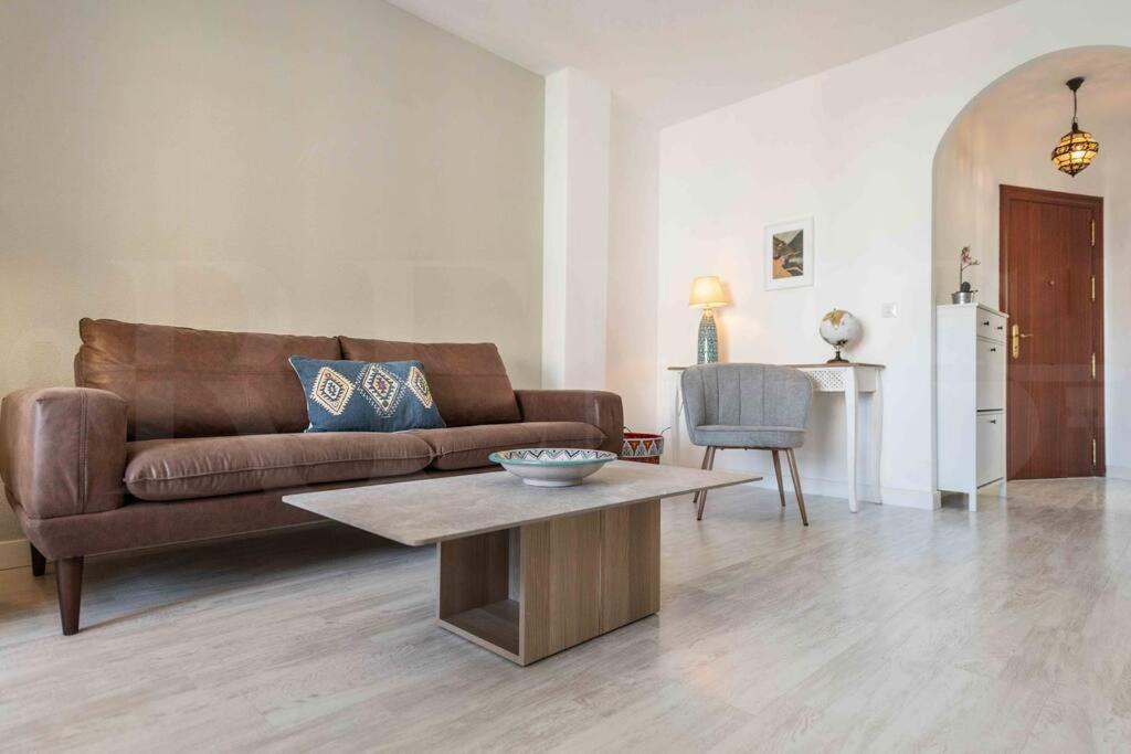 Spacious & Authentic Apartment By Rems Málaga Kültér fotó