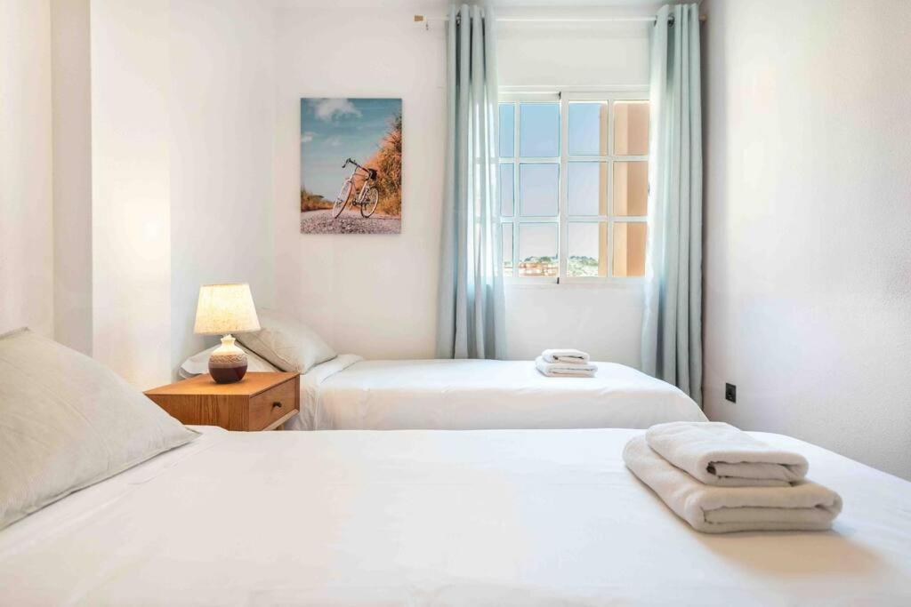 Spacious & Authentic Apartment By Rems Málaga Kültér fotó